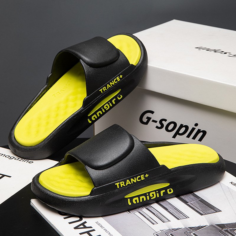 Wholesales New Style Men's Anti-slip Comfortable and Breathable Slides Slippers Beach Slides Slippers for Beach Walking Pool