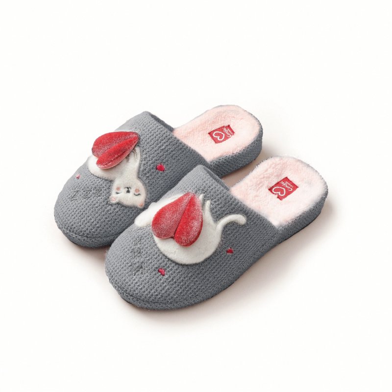 CORIFEI wholesale cute cat heart shapes arch support fluffy slippers for women flat