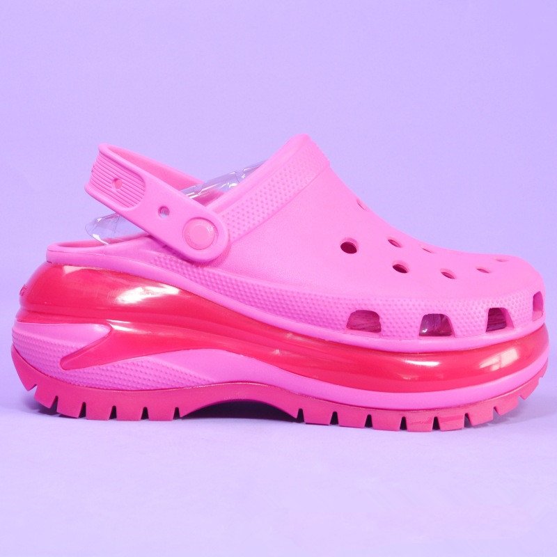 New Light Wheel Hole Shoes Women's Thick Sole Increase Anti slip and Wear resistant Rose Red Sandals Casual Beach Slippers