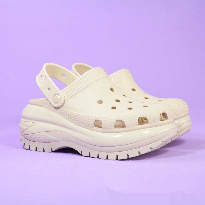 New Light Wheel Hole Shoes Women's Thick Sole Increase Anti slip and Wear resistant Rose Red Sandals Casual Beach Slippers