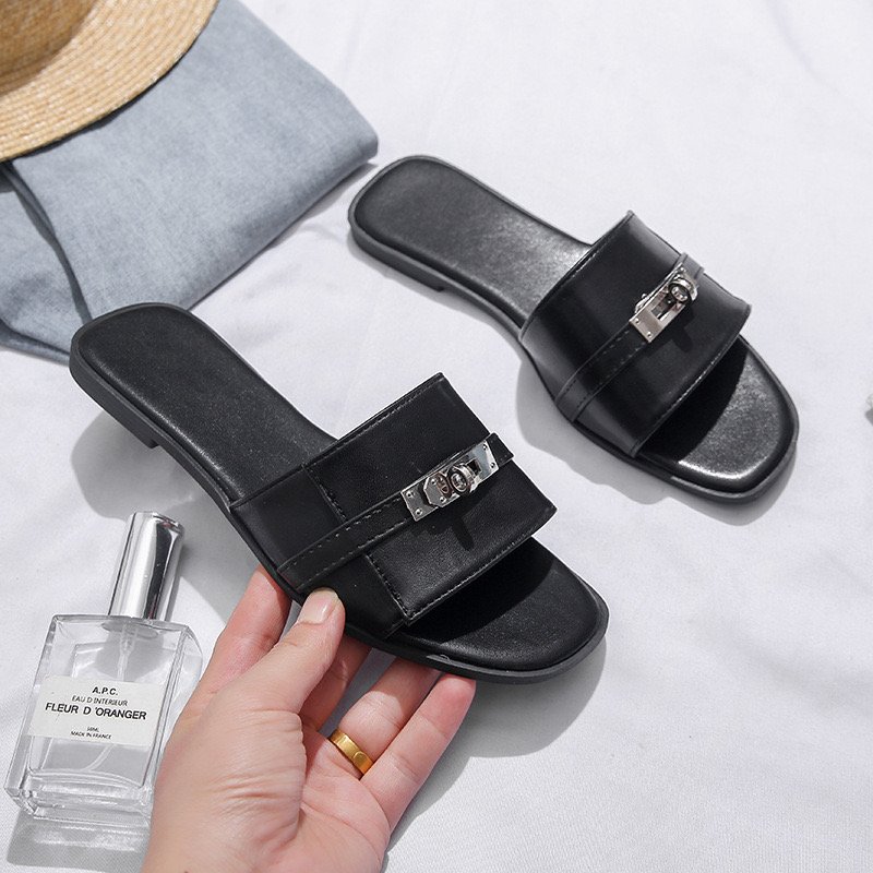 Summer Ladies Leather Slide Slippers Logo Custom Square Toe Soft Leather Women Outdoor Flat Sandals