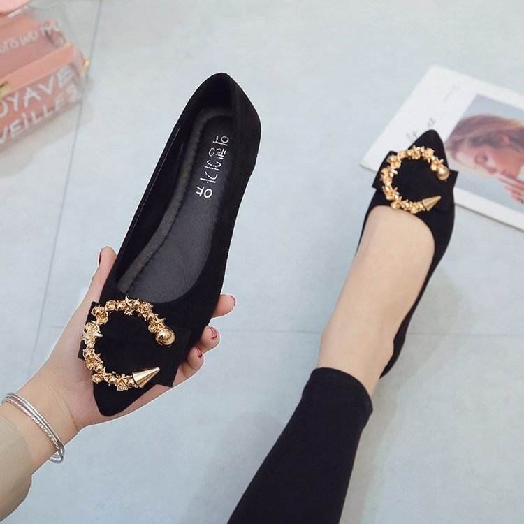 Popular New Fashion Pointed Toe Ladies Flat Shoes Women Beautiful Metal Buckle Women Shoes 2024 Office Slippers Mules