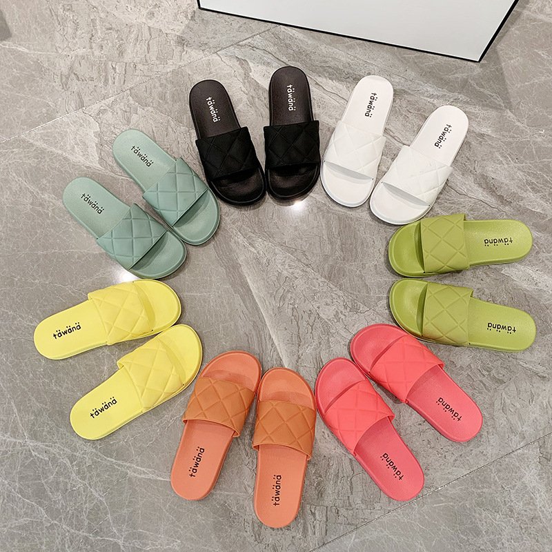 Slides Slippers Slip On Flat Slippers Slides for Women Comfortable Beach Flat Sandals Lady Slippers