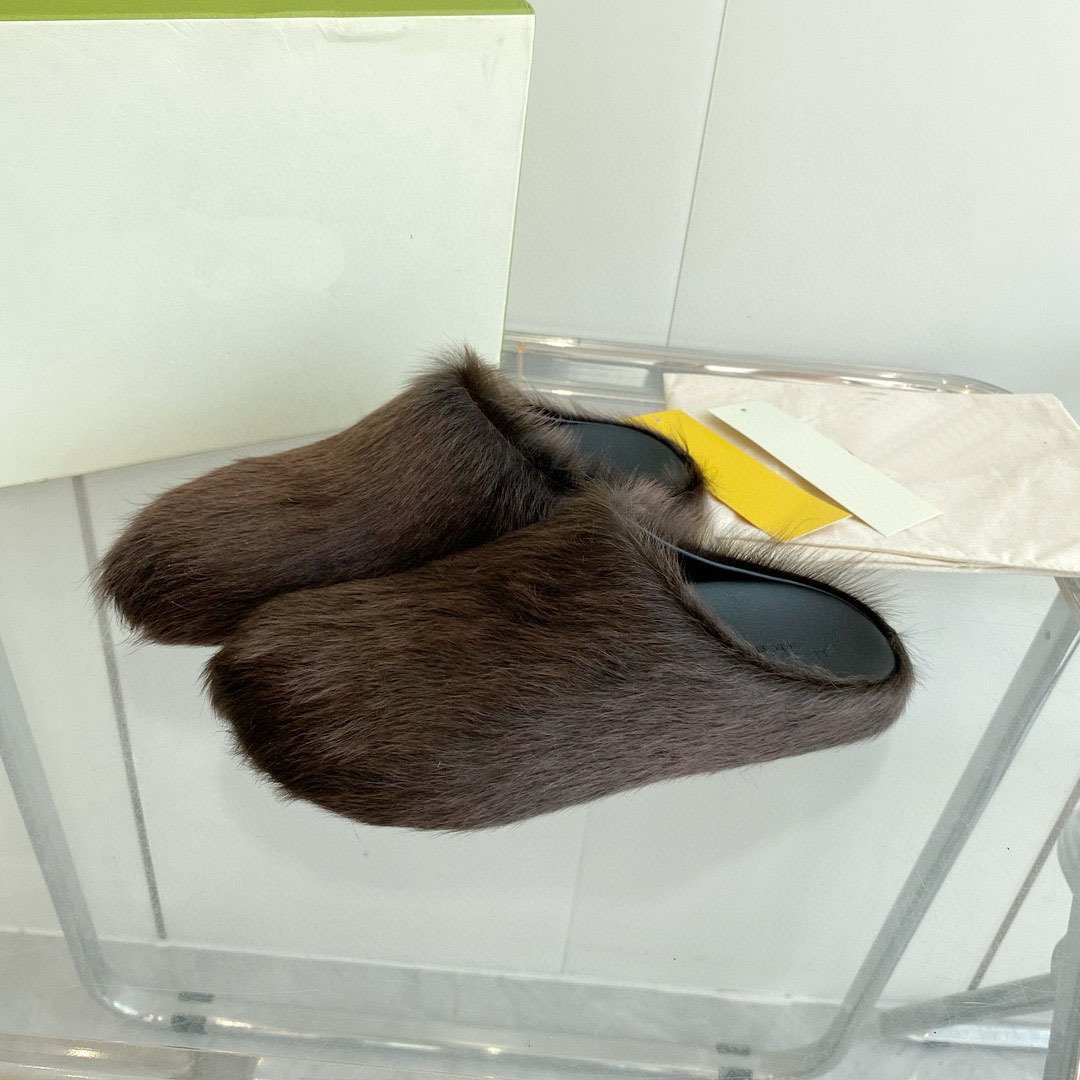 New Style Fashion Wholesale Solid Flat Plush Light Custom Winter Mule Fluffy Unisex Soft Fur Slides Slippers for men and women