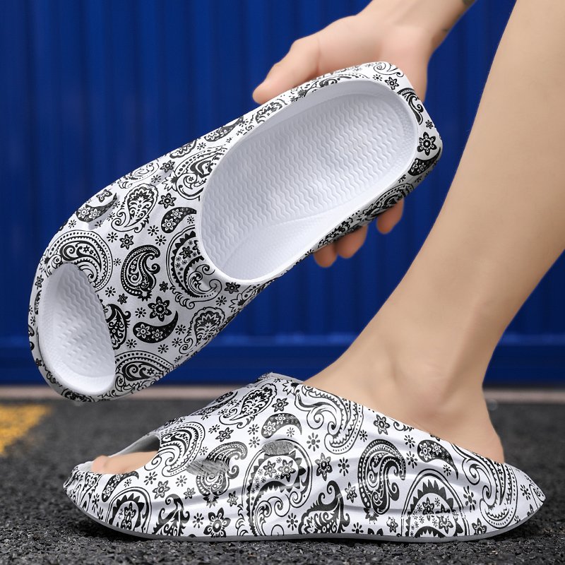 Wholesale Customize house slides slippers men sporty shoes fashion flat slipper EVA male beach summer clogs