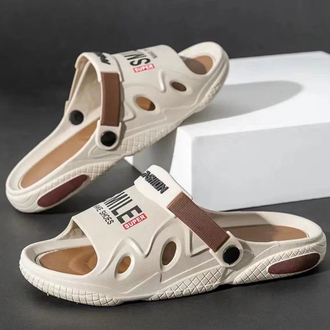 Wholesale Slides Slippers Fashion PVC Funny Fashion Kids Men Shark Slides Slipper Sandals Adjustable Trap