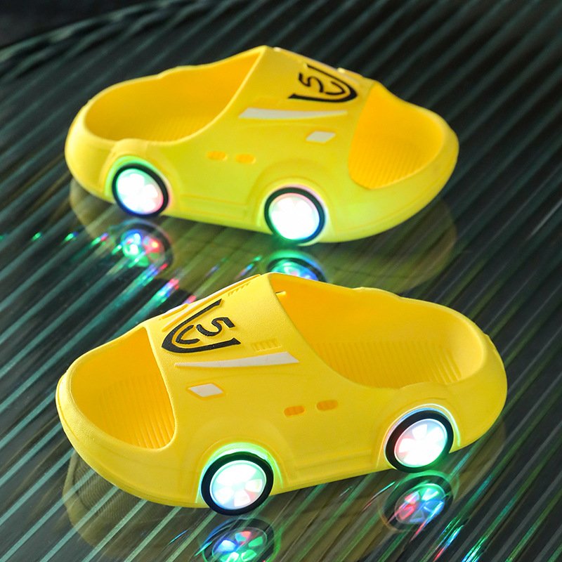 Hot selling boys girls popular pillow cloud nonslip led light-up slide slippers for kids