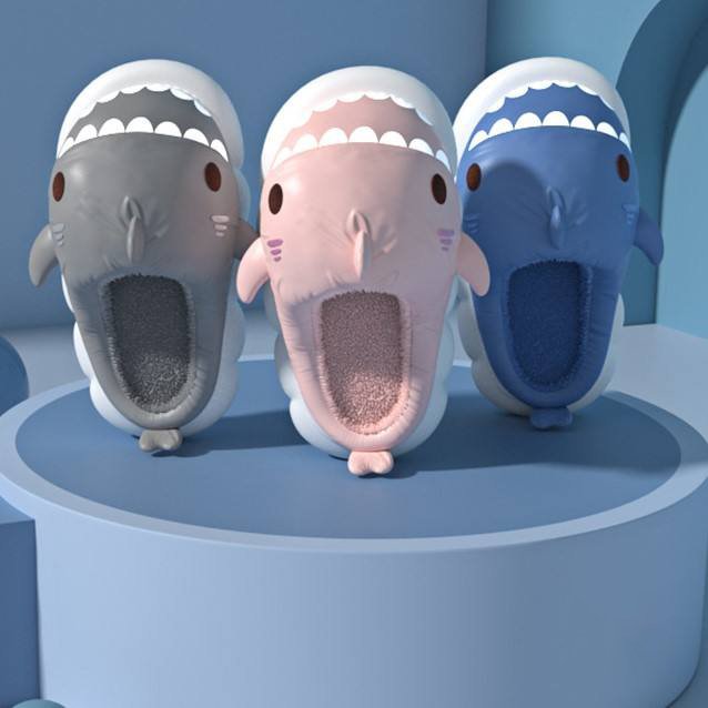 Custom Winter Shark Slides Slippers Cartoon Indoor Outdoor warm Plush Slippers for women