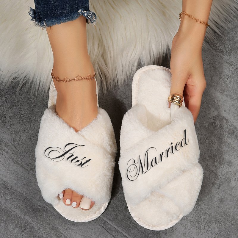 New Fashion Fur Cross Slipper fluffy flip flops Customized For Wedding Bride Warm Plush Indoor Custom Logo Slides House Slippers