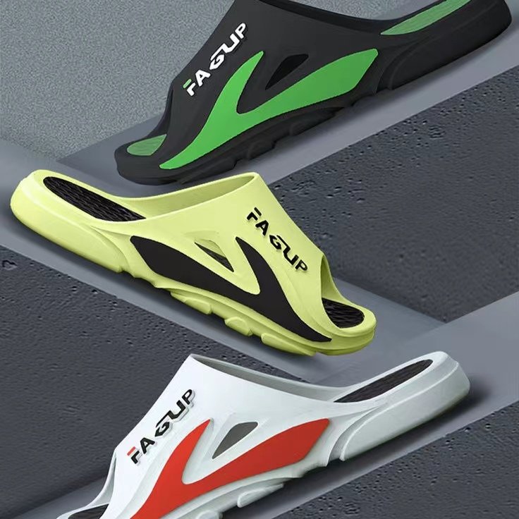Wholesale men summer plush sandal EVA slip-on shoes teenager mans sporty shoes summer beach slides slippers
