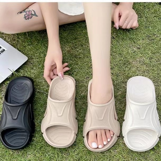 Wholesale men summer plush sandal EVA slip-on shoes teenager mans sporty shoes summer beach slides slippers