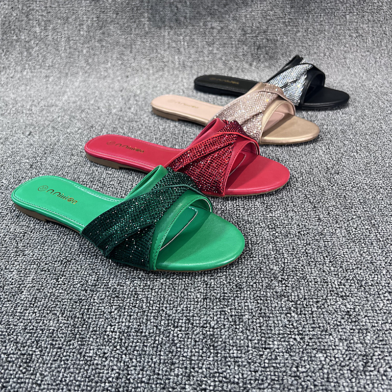 Customize Outdoor bling rhinestones slides slippers for Women luxury flat slides Ladies Women Flat Sandals