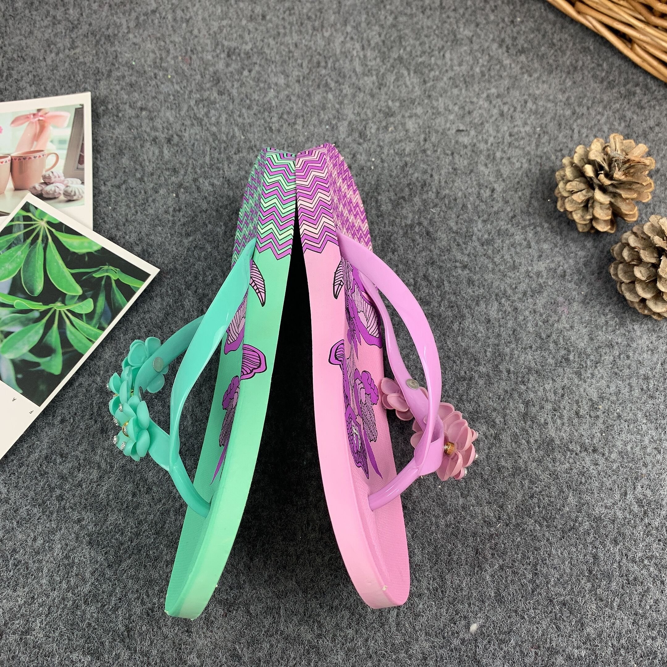 Good Quality Cheap customized Ladies Flipflop Summer Beach Women PVC Flip Flops Factory Direct Fashion Printing Women Slippers