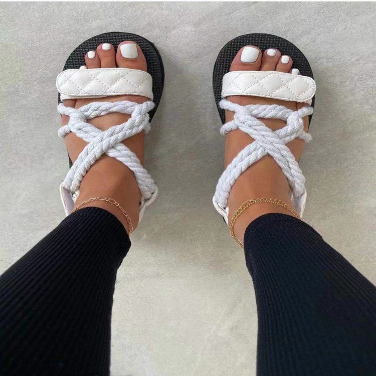 Fashion Summer Beach Open Toe Wedges Sandals Comfortable Round Toe Cross Straps Ladies Sandals Platform Women Slides Slippers