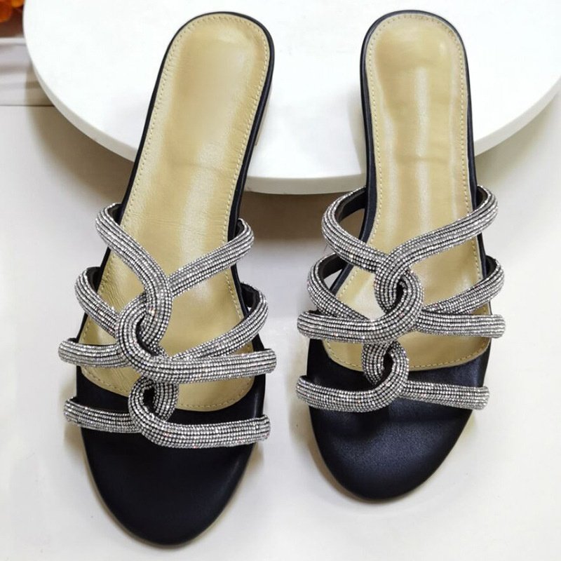 Summer Fashion New Designer Custom Made Flat Leather Rhinestone Decor Indoor Outdoor Leisure Slides Slippers for Women