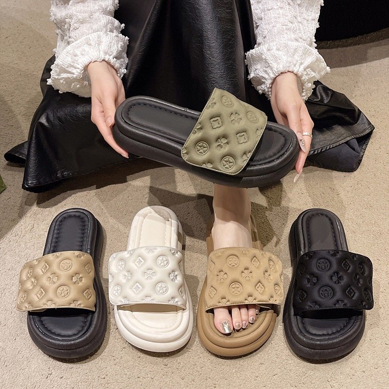 Wholesale simple thick soled shoes with exposed toes, versatile flat shoes for women wearing cool slippers on the outside