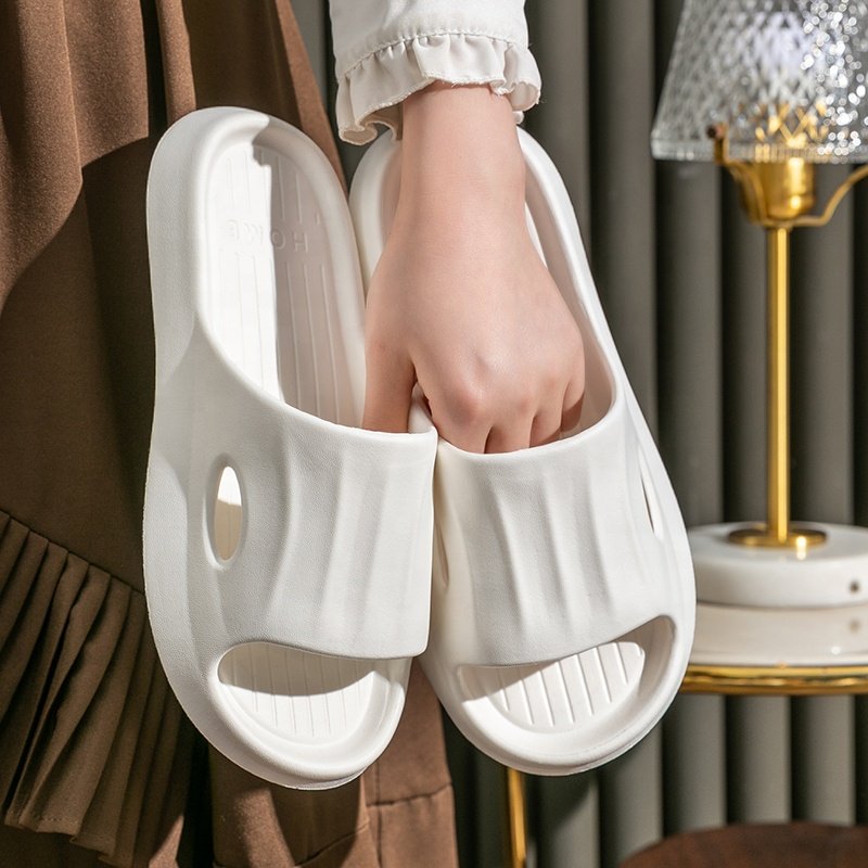 Factory Wholesale Indoor Non-Slip Shower Men's And Women's Soft Cloud Slippers Eva Lightweight Home Slippers For Guests