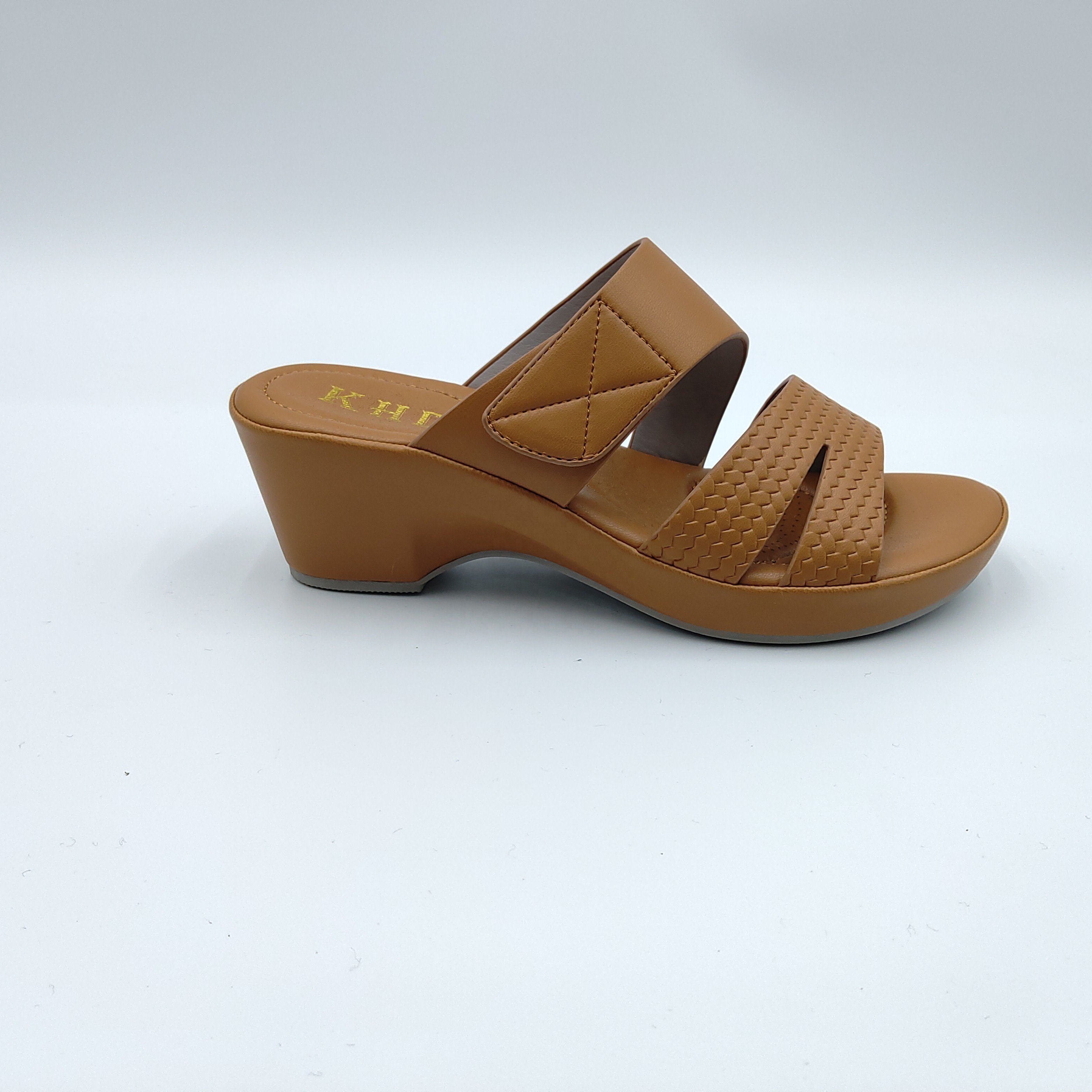 Comfortable PU Slides Slippers for Women Stylish and Versatile for Summer women and ladies slippers