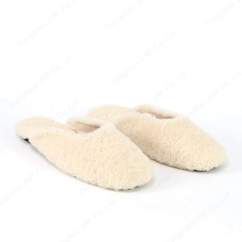 Custom Women's Comfortable Winter Fluffy Plush Fleece House Mules Warm Real Sheepskin Fur Slides Shearling Slippers for Home