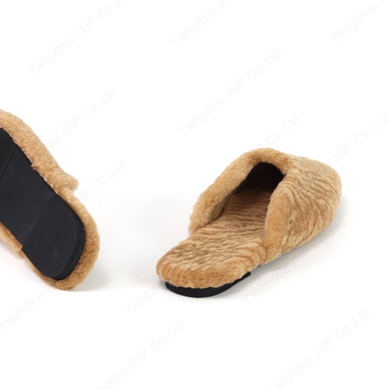 Custom Women's Comfortable Winter Fluffy Plush Fleece House Mules Warm Real Sheepskin Fur Slides Shearling Slippers for Home