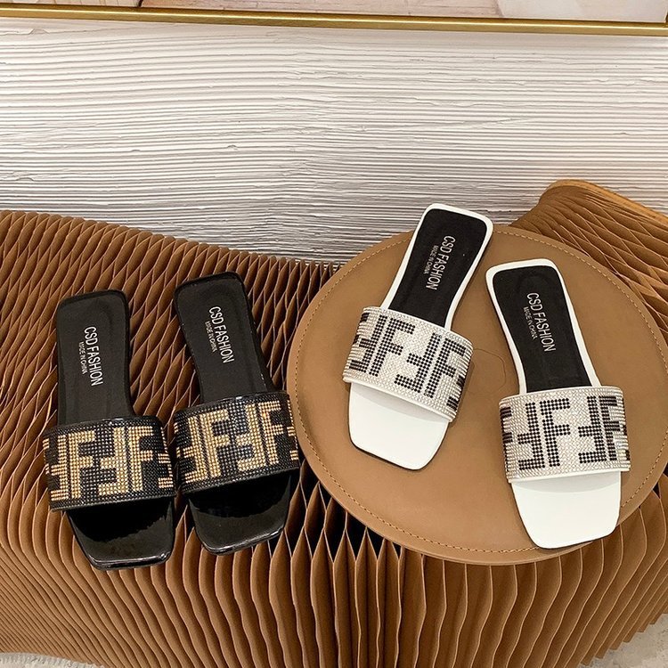 2023 new style Diamonds square toe female outside wear women's shoes slides large size twinkle Slipper for Women