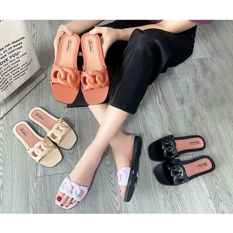 Hot style ladies slide slippers flat ladies simple shoes outdoor cheap slippers for ladies