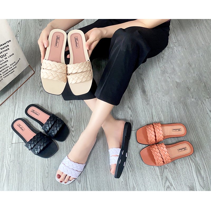 Hot style ladies slide slippers flat ladies simple shoes outdoor cheap slippers for ladies