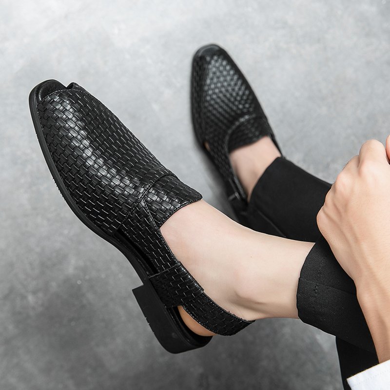 Sandal Men's 2024 Trending Products Hot Selling Genuine Leather Slippers Breathable Men's Summer Flat Sandals Walking Style