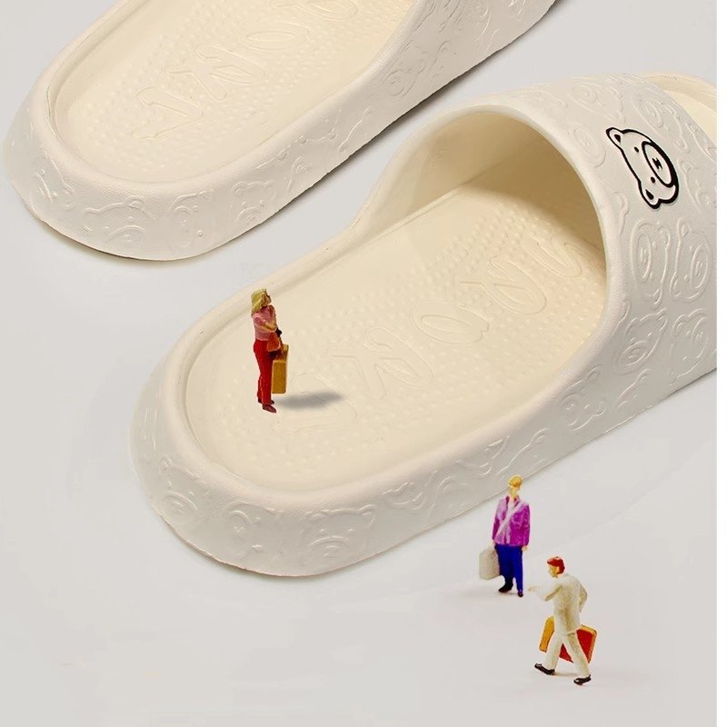 2024 New Summer EVA Hotel Slippers Leisure Slides Sandals Thick Sole Anti Slip Shoes Outdoor Beach Shoes Casual Clogs Wholesale