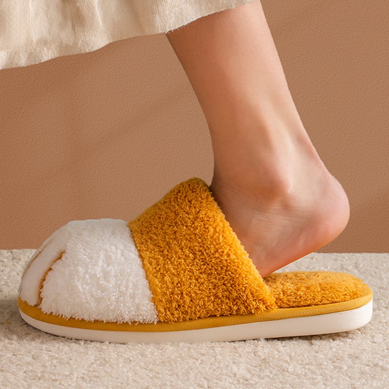 New Arrival Fashion Trend Plush Home Woman Slide Slipper Wholesale Girls Fuzzy Non-slip Fashion Fur Slippers