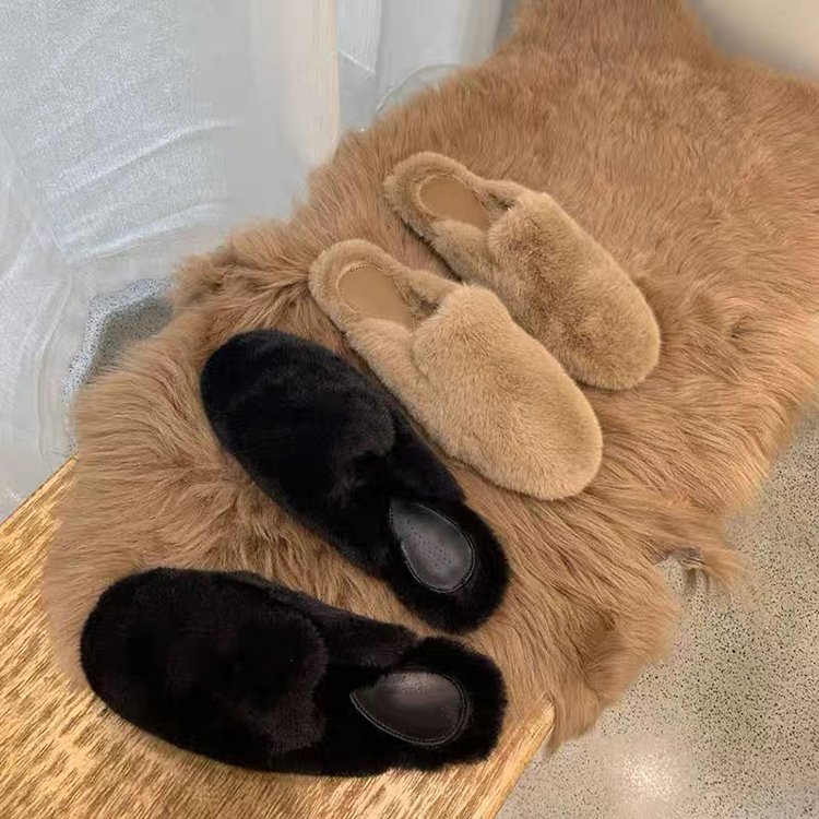 Fashion Women's Mules Winter Warm Fluffy Faux Mink Mules Flat Slides Closed Toe Loafers Indoor Outdoor Fur Slippers for Women