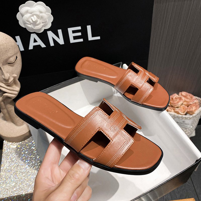 High Quality Female Summer Beach Slippers Women Fashion Wear Outdoor Flat Sandals High-end Ladies Slides Slippers