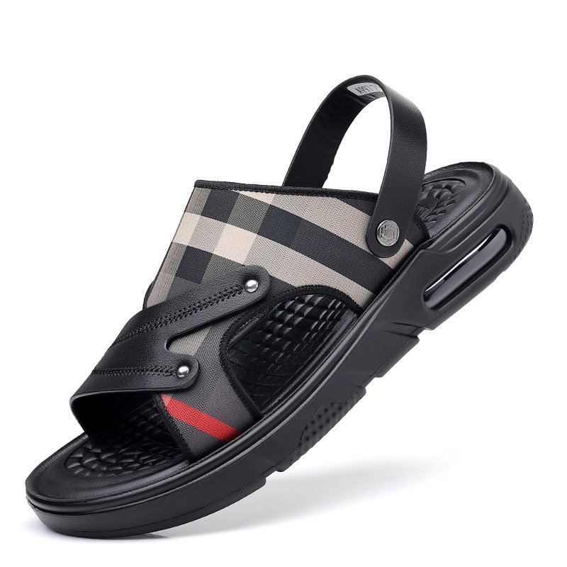 New Outdoor Summer Casual Trend Beach Shoes leather Sandals And Slipper Men