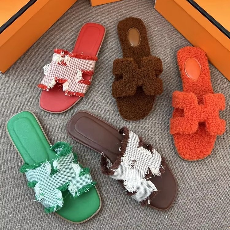 Women's best-selling summer slippers, high-quality casual women's comfortable leather anti-skid slippers