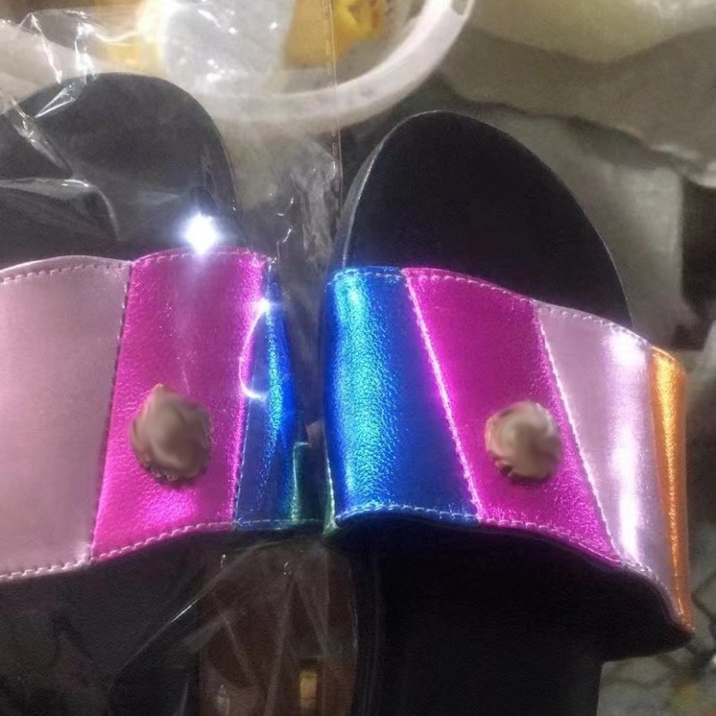 New Women Slippers Eagle Head Diamond Buckle Sandals Designer Hardware Outdoor Flat Heel Ladies Sandals Size Women Slides