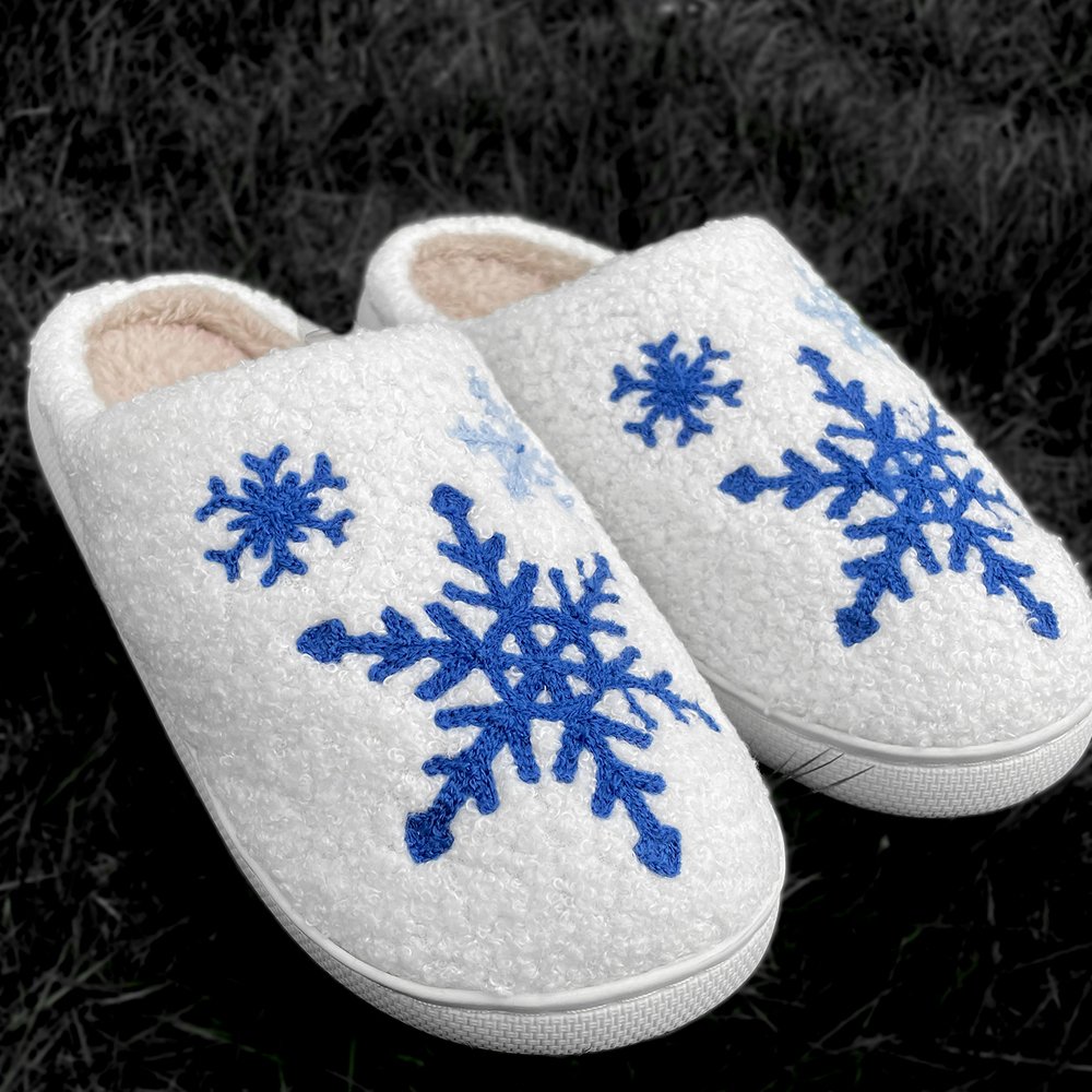 Autumn and Winter New Cute Snowflake Printed Thick Bottom Anti slip Comfortable Home Furnishing Women's Plush Slippers