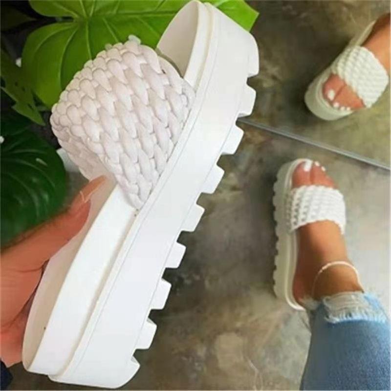 Women Platform Slippers 2024 Summer Outdoor Beach Casual Height Increasing Shoes Sandals Wholesale New Styles Ladies Slippers