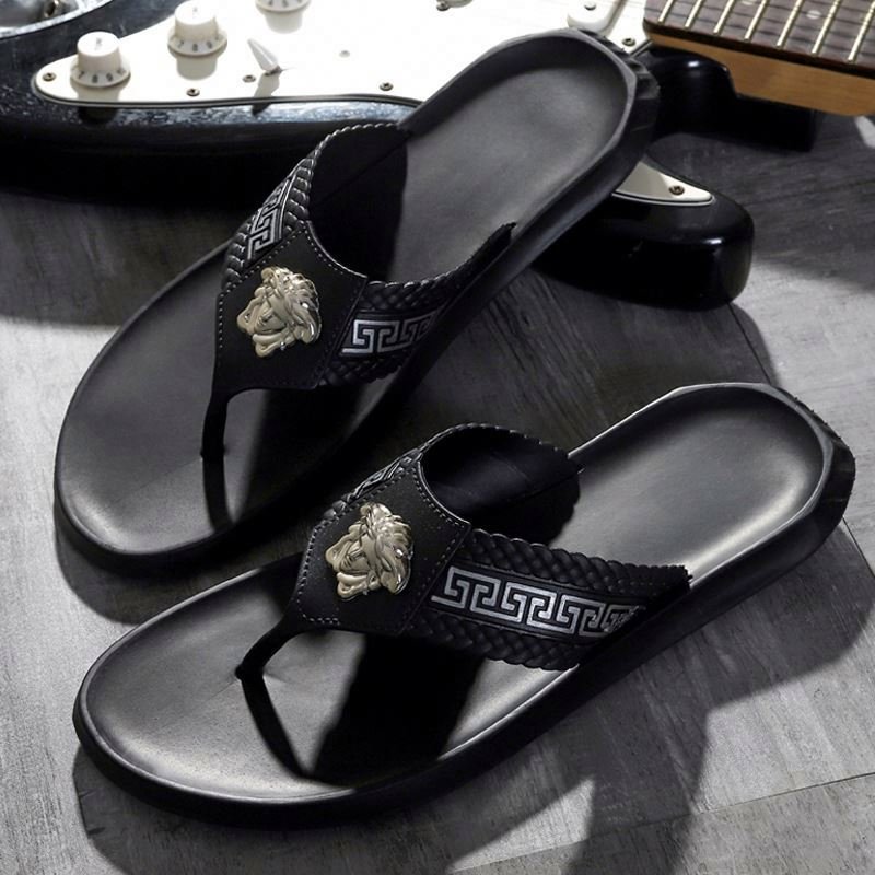 2024 New Arrivals Brand Slippers Men Sandals Slippers Male Rubber Men Slides Sandals Beach Men Plus Size