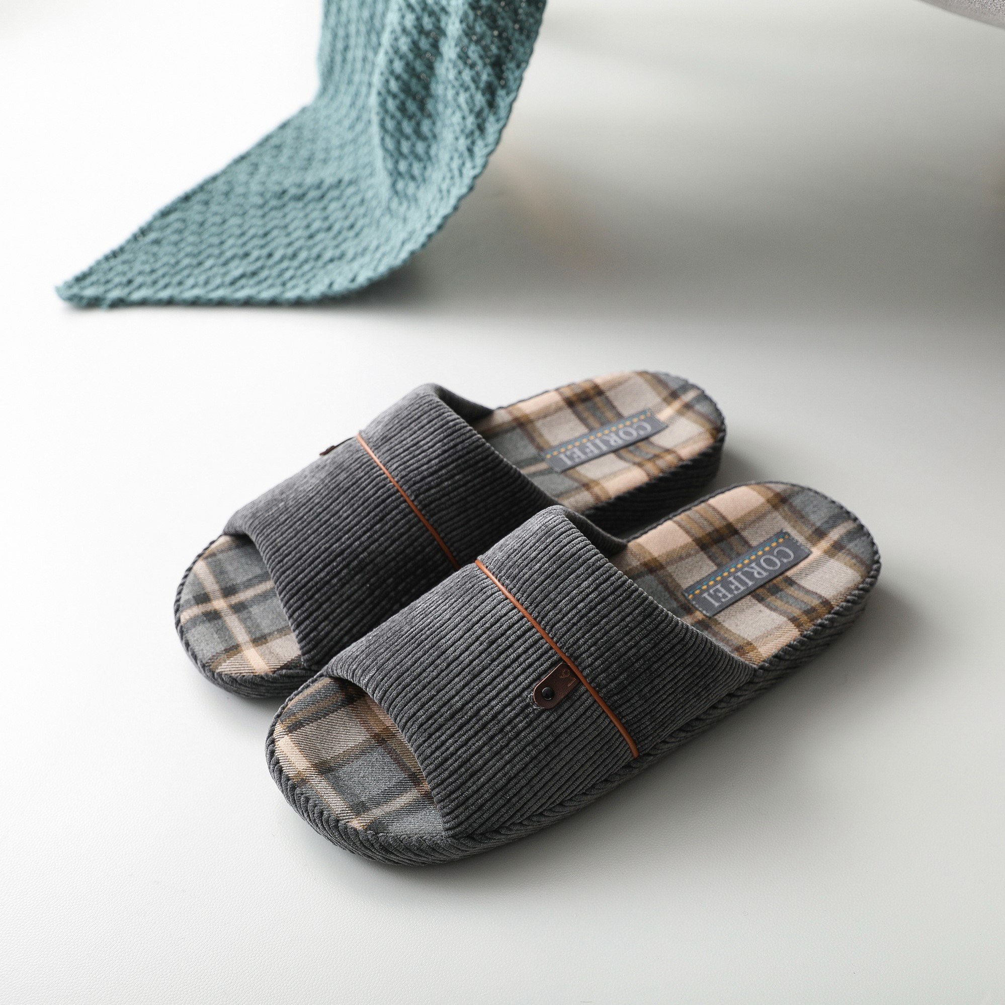 CORIFEI Original High Quality Brand Logo Custom winter warm bedroom slippers for men