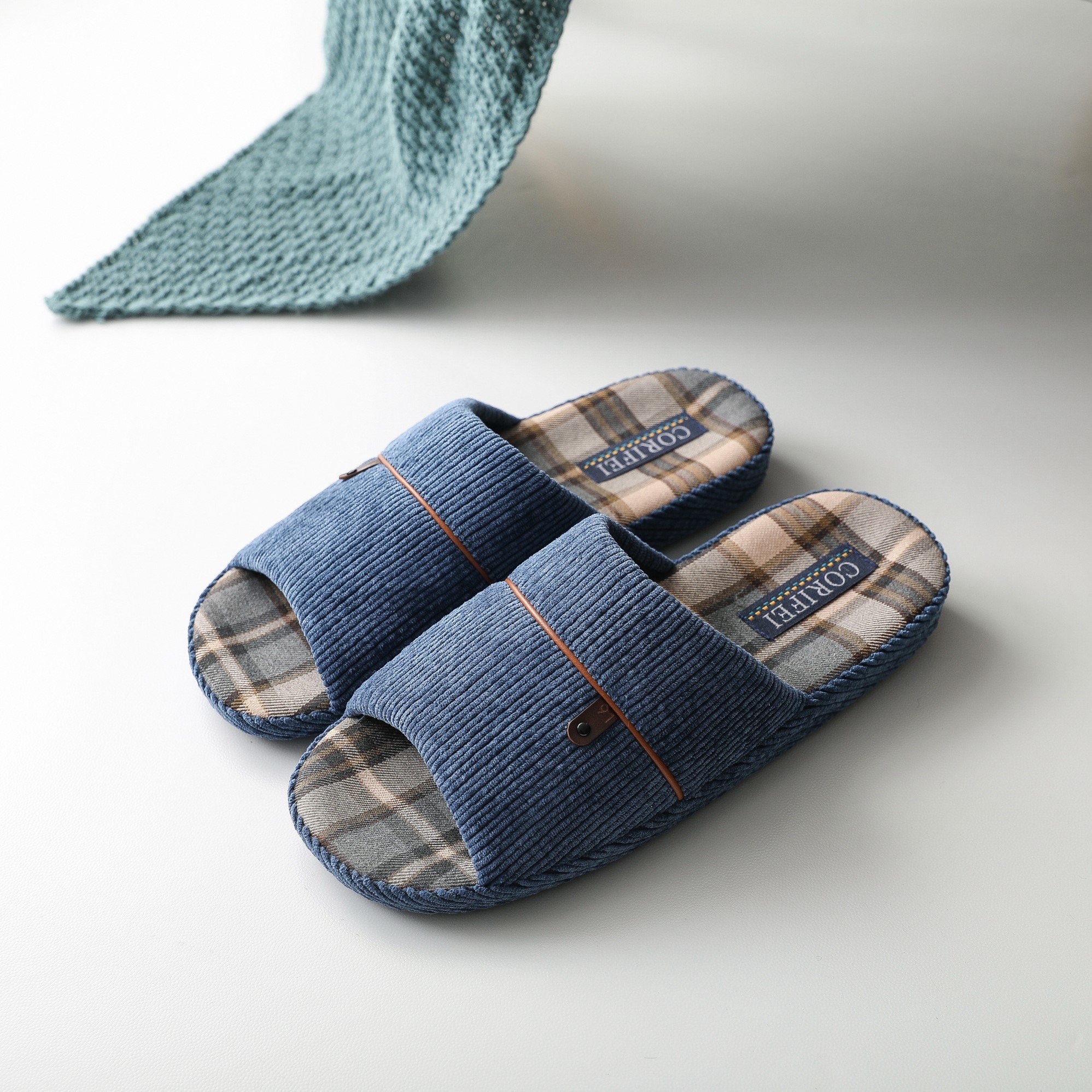CORIFEI Original High Quality Brand Logo Custom winter warm bedroom slippers for men
