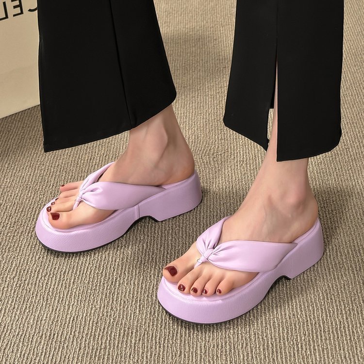 Newest Simple Style Thick sole Summer Beach Comfort luxury flipflops slides slippers for ladies