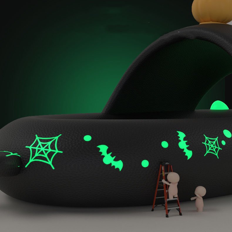 Custom Logo Halloween Christmas Glow in The Dark EVA Terlik Sandalet Cloud Shark Slides Slippers For Men