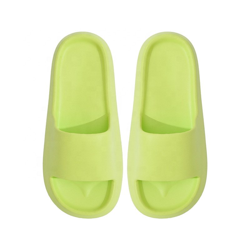 New Arrival High Quality Customized logo Light Eva Foaming Unisex Size Custom Oem Logo Sandals Pillow Cloud lady Slides Slippers