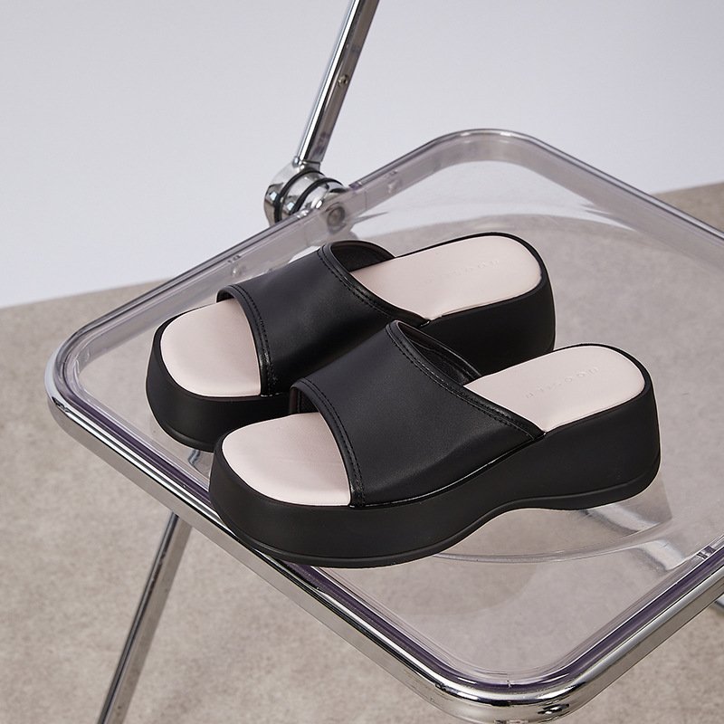 Hot Sale Leather Outdoor Women Round Toe Platform Metal Color Slide Slippers For Women