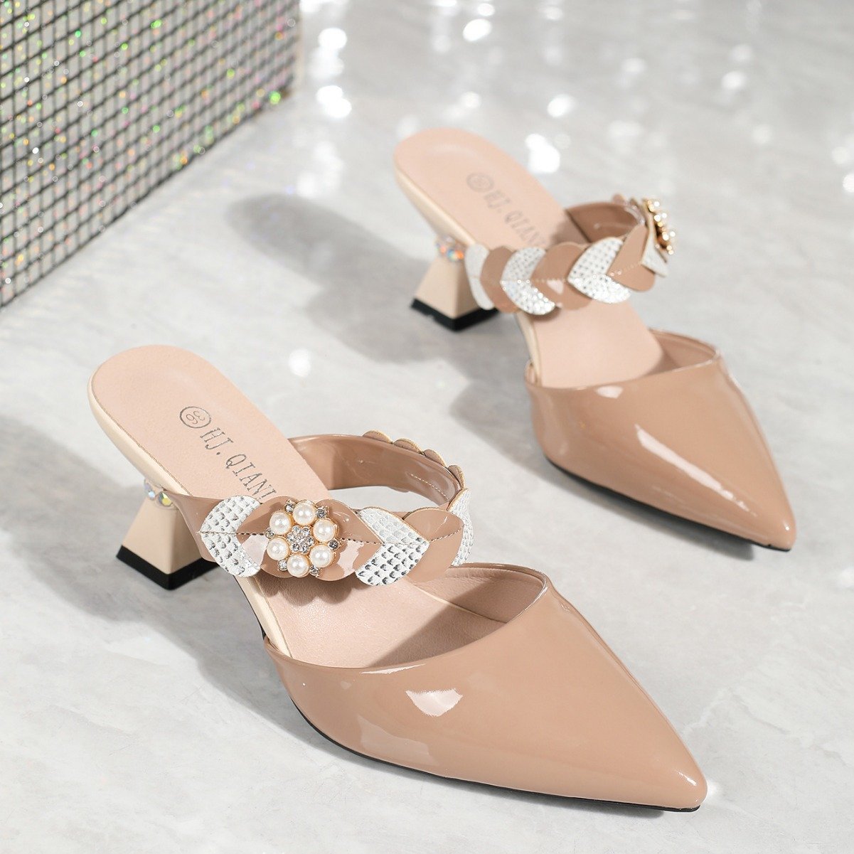 Women sandals 2024 summer new trend pointed toe simple high heel Cross strap slippers