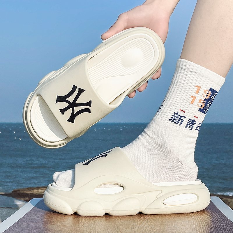 Fashion Trend Men's Thick Sole Personalized Slippers Home Beach Couples Sandals Anti Slip Durable Outdoor Slides Slippers