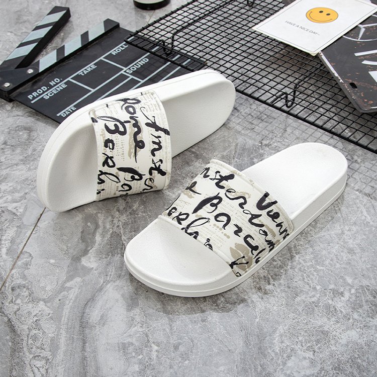 2024 New Design Fashion Trend Ladies Slippers PVC Slides Slippers Customizable Slippers For Ladies