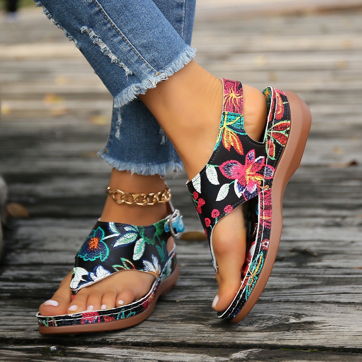 Fashion Trend summer beach holiday casual Platform slippers hot selling plus size women's Flip flop slip on sandals slides