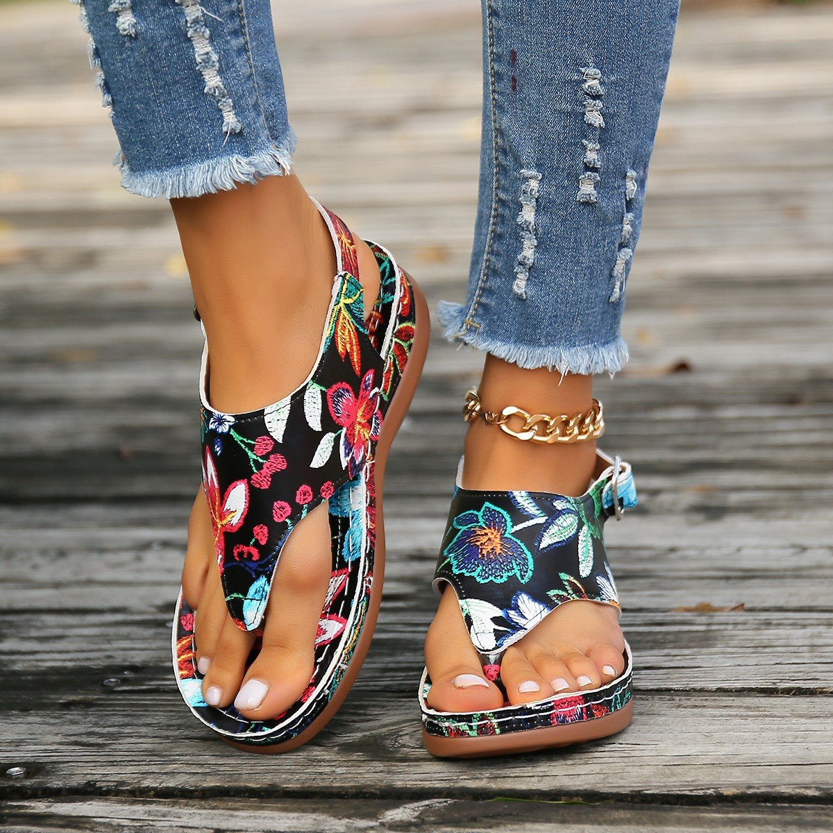 Fashion Trend summer beach holiday casual Platform slippers hot selling plus size women's Flip flop slip on sandals slides