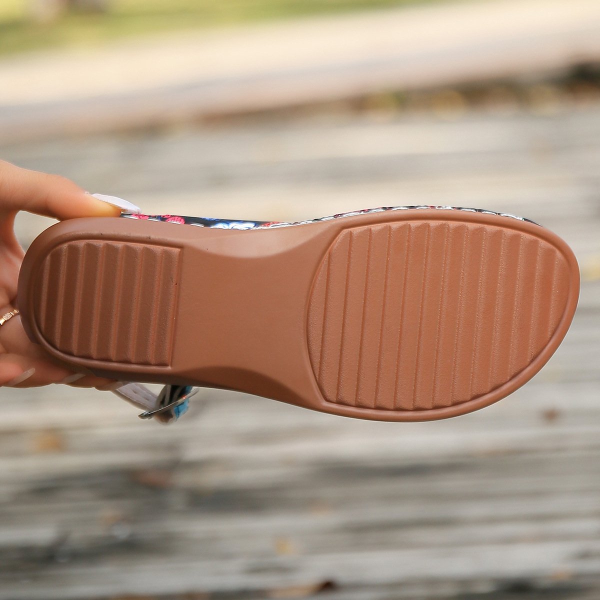 Fashion Trend summer beach holiday casual Platform slippers hot selling plus size women's Flip flop slip on sandals slides